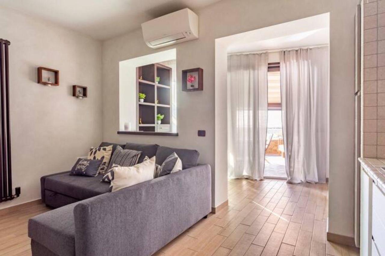 Old Lighthouse - Beach Apartment - Fiumicino Airport ภายนอก รูปภาพ