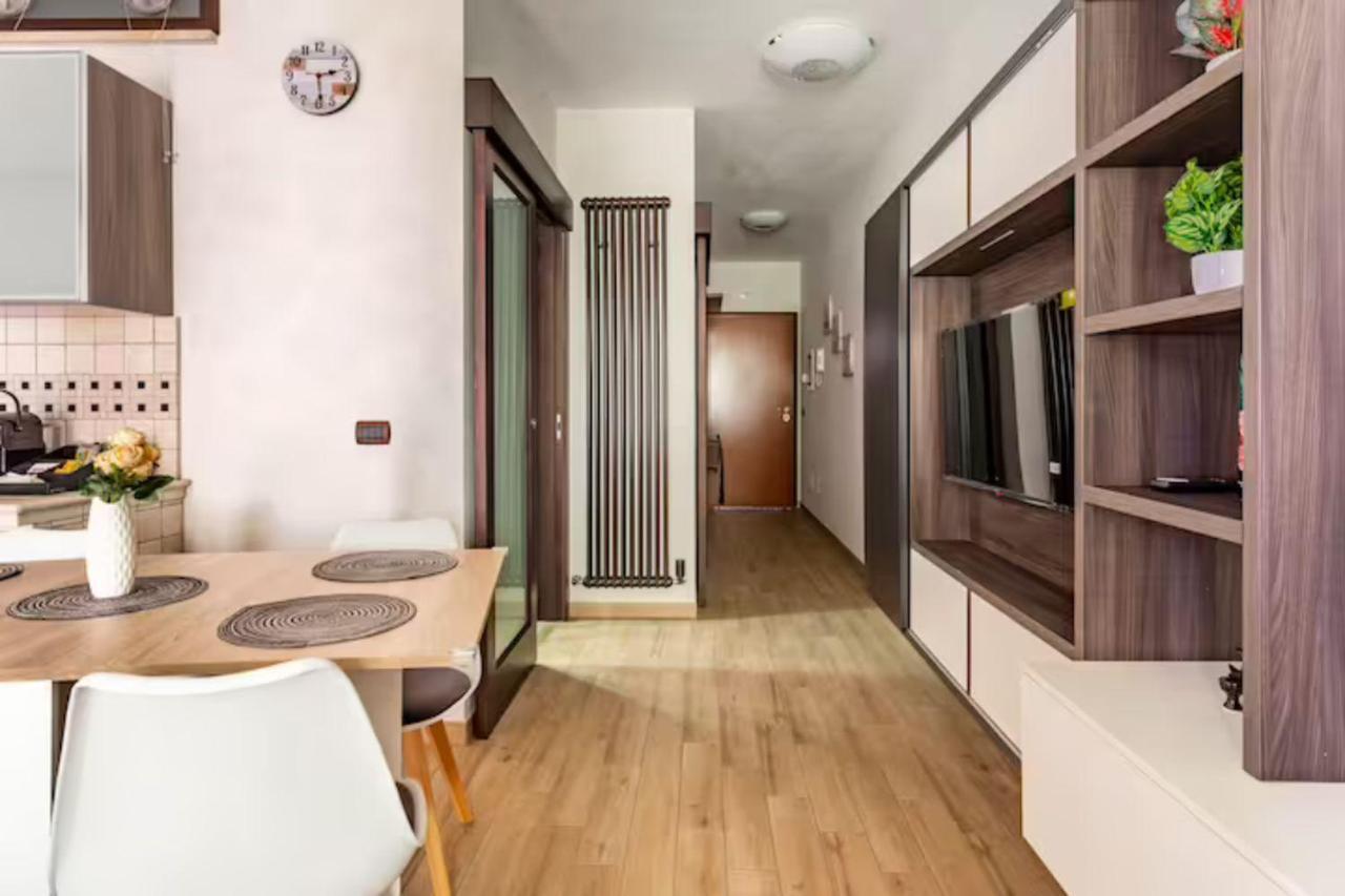 Old Lighthouse - Beach Apartment - Fiumicino Airport ภายนอก รูปภาพ